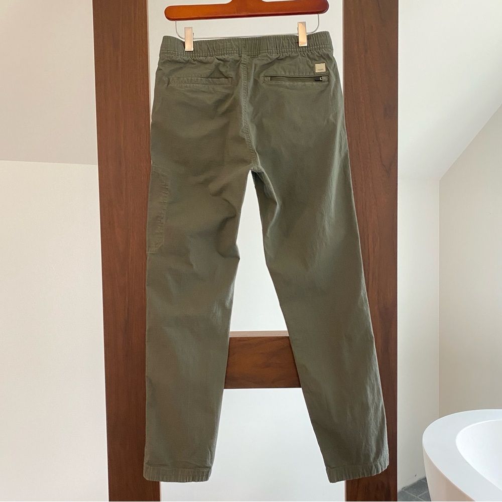 Vuori Ripstop Army Green Active Hiking Camping Pants Size S - Picture 11 of 12